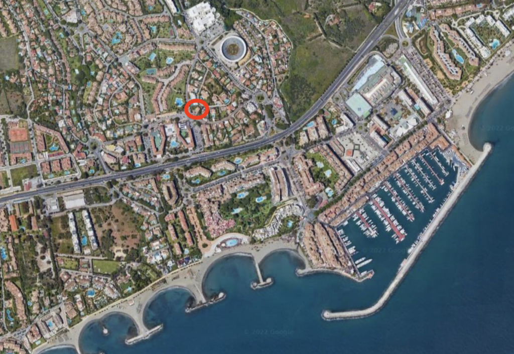Plot and Project for contemporary villa of 1146 square metres built area in Puerto Banus´ best location In Marbella – Puerto Banus