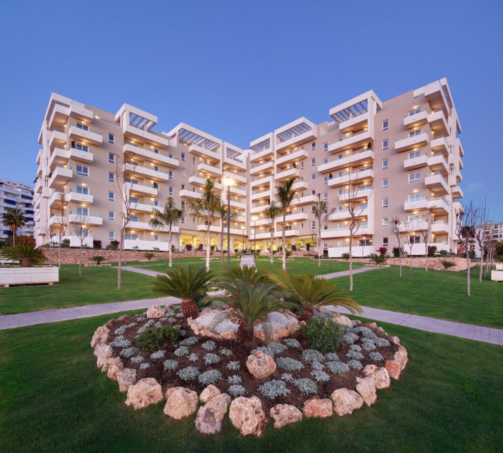 Elegant apartment for sale at Nueva Andalucia, Costa del Sol In Nueva Andalucia