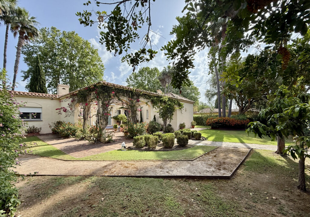 Private andalusian villa near Valderrama, Sotogrande Alto In Sotogrande Alto