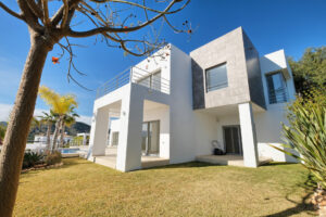 Villa for sale in Puerto del Capitan, Benahavis In Puerto del Capitan