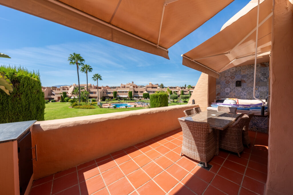 Stylish 3-Bedroom Duplex Penthouse in La Cartuja del Golf In Atalaya
