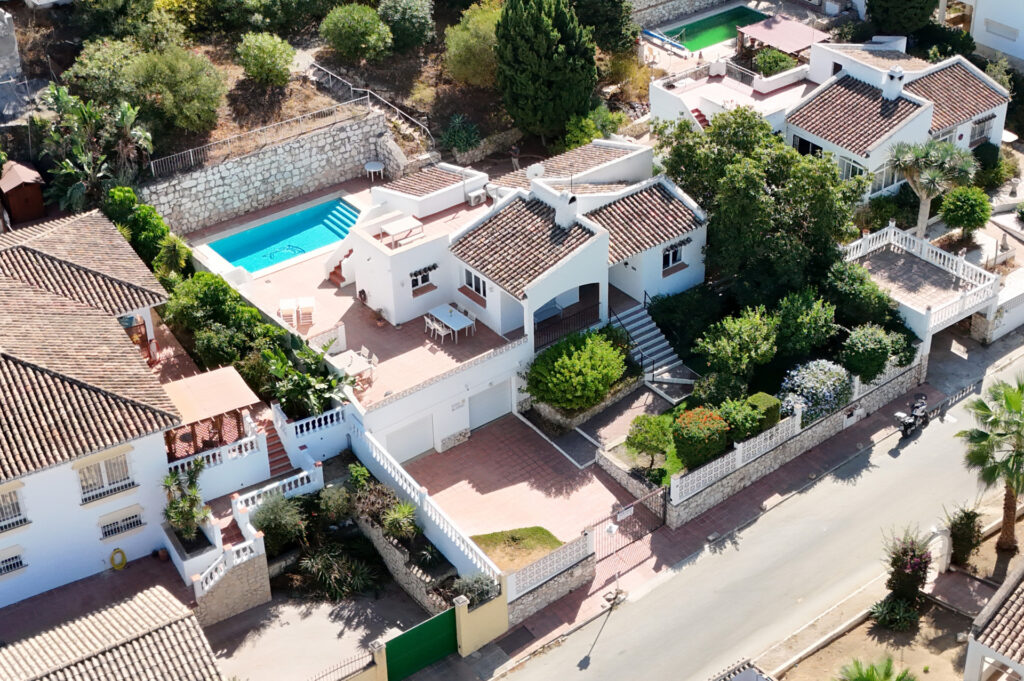 **Beautiful One-Level Villa with Private Pool – Fuengirola / Cerros del Águila** In Cerros del Aguila