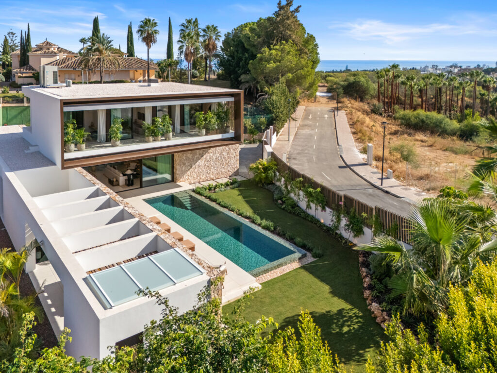Villa In Las Lomas del Marbella Club Marbella Golden Mile Marbella