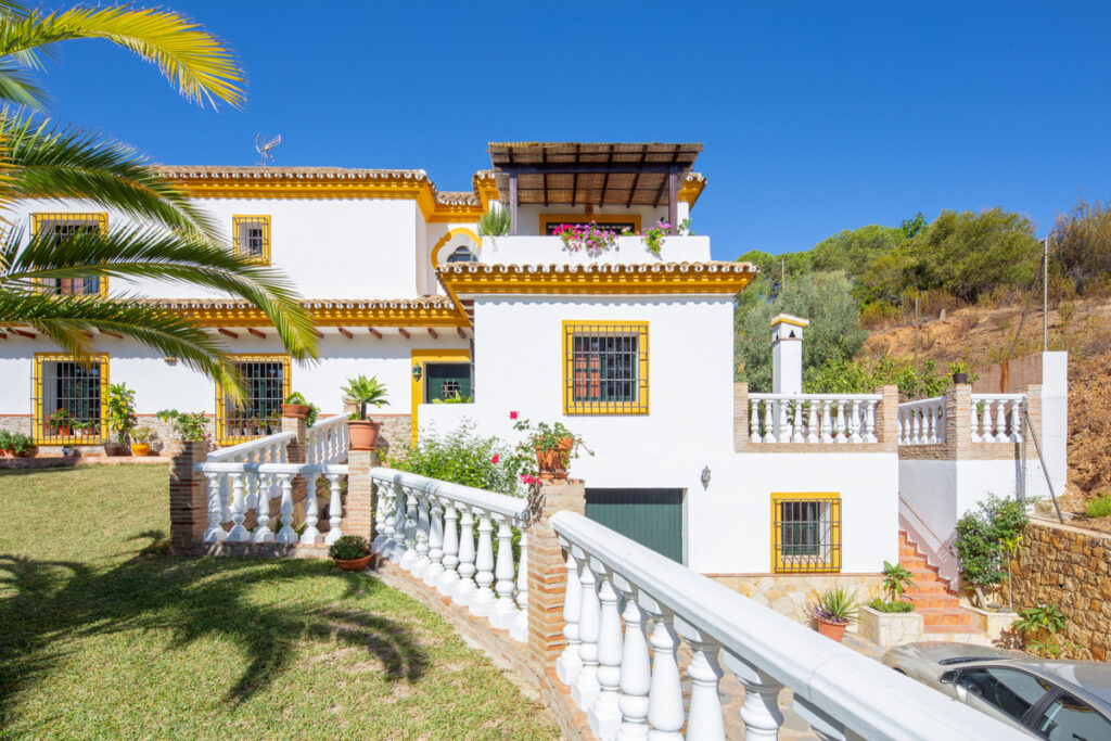 Detached Villa Elviria