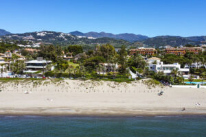 Detached Villa Los Monteros