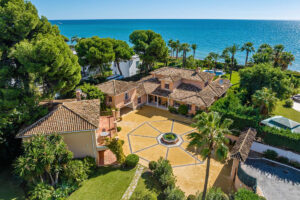 Detached Villa Benamara