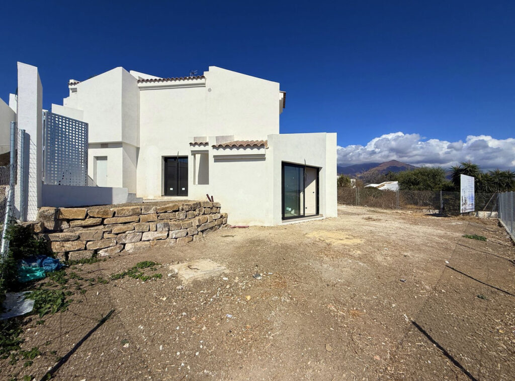 Semi-Detached House Estepona