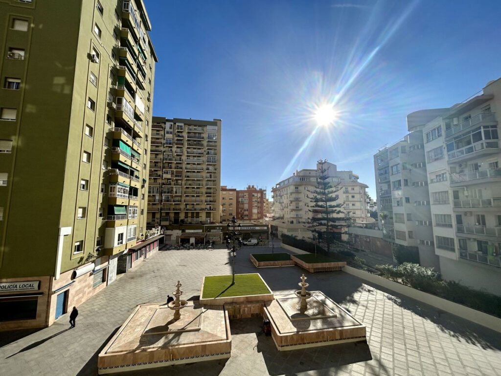 Middle Floor Apartment Torremolinos Centro