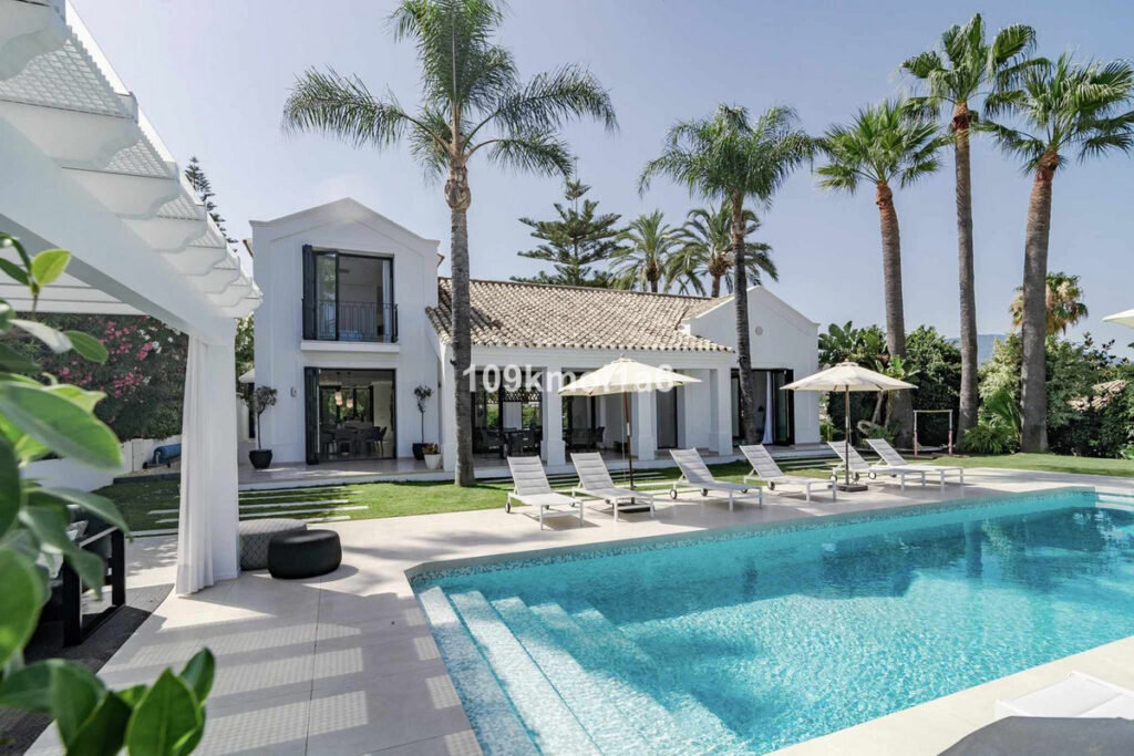 Detached Villa Nueva Andalucía