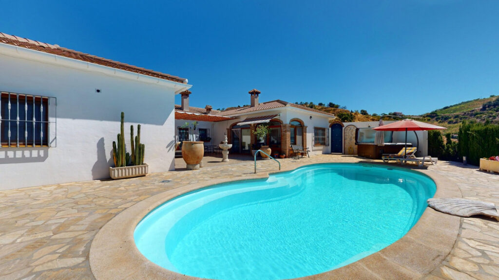 Detached Villa Iznate