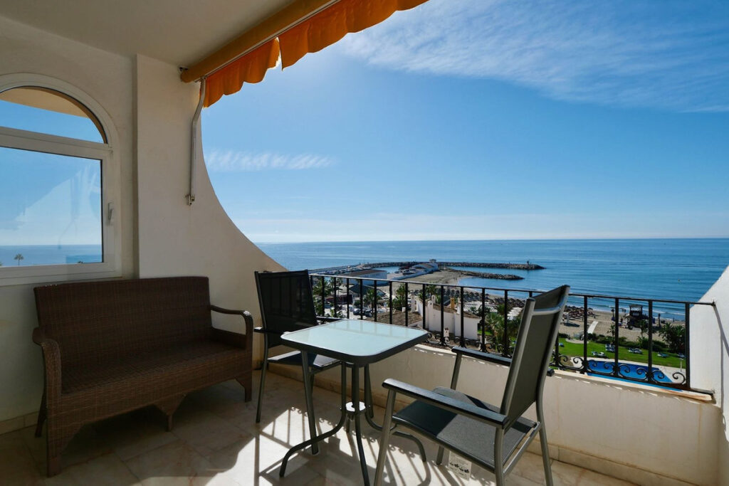 Top Floor Apartment Puerto de Cabopino