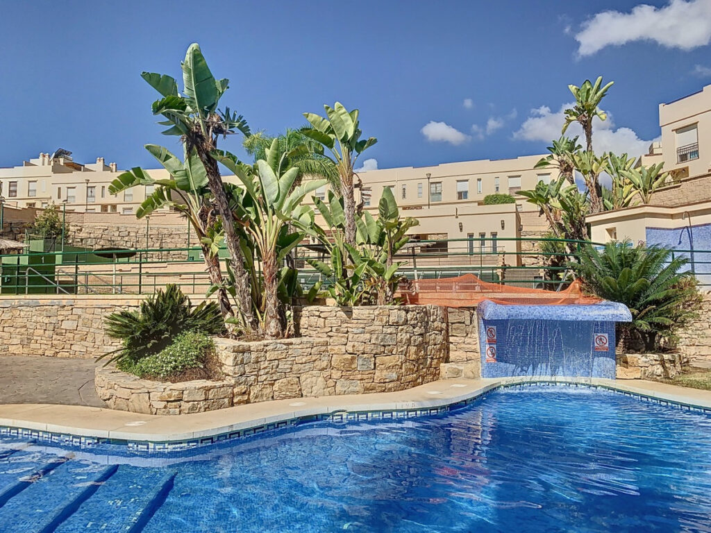 Semi-Detached House Valle-Niza