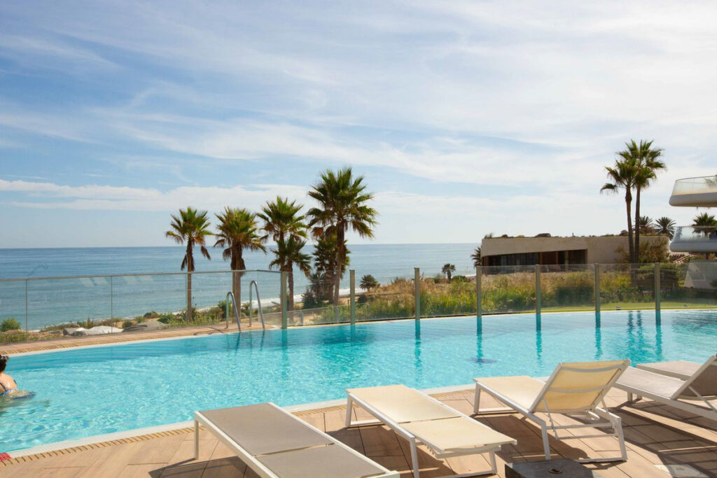 Middle Floor Apartment Estepona