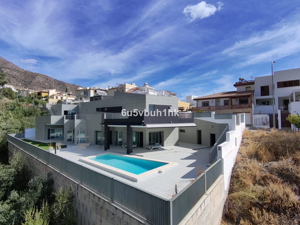 Detached Villa Benalmadena