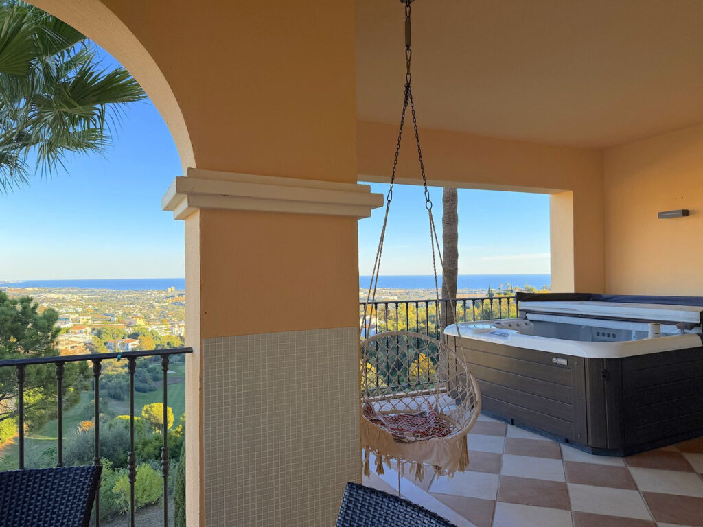 Middle Floor Apartment Benahavís