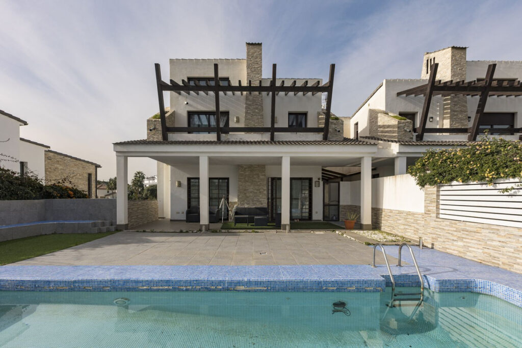 Villa In Valle Romano Estepona West Estepona