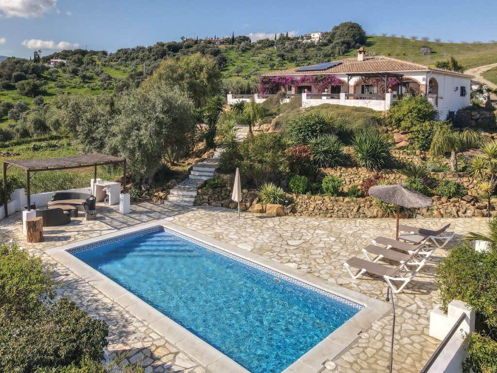 Detached Villa Alozaina