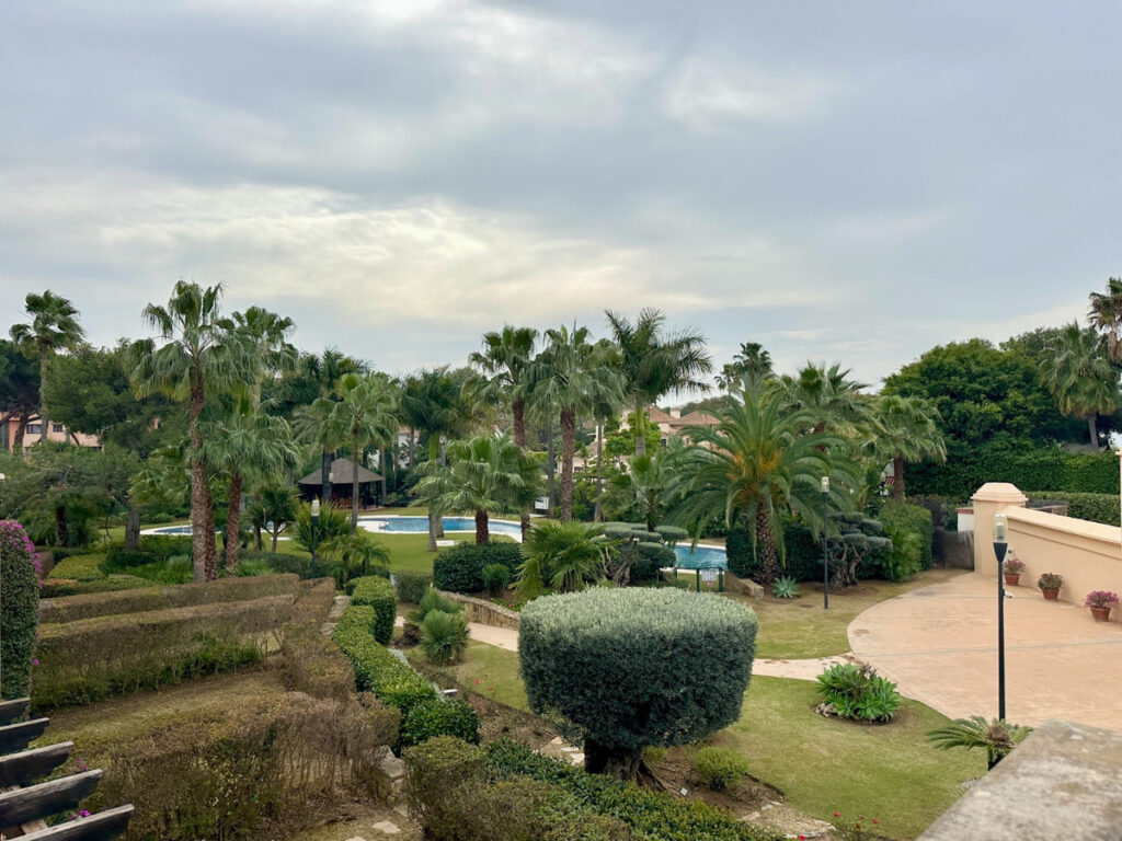 Middle Floor Apartment Puerto Banús