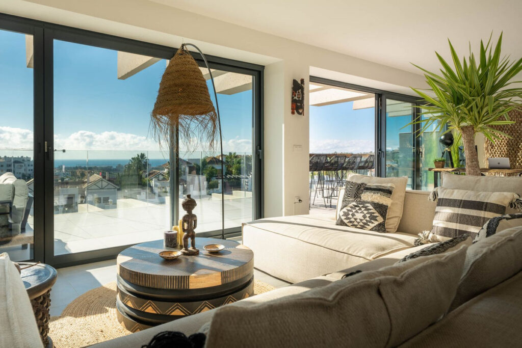 Middle Floor Apartment Estepona