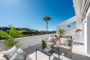 Middle Floor Apartment La Quinta