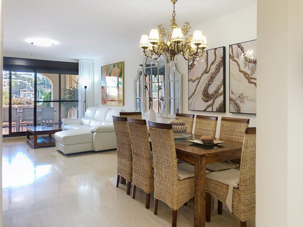 Middle Floor Apartment Estepona