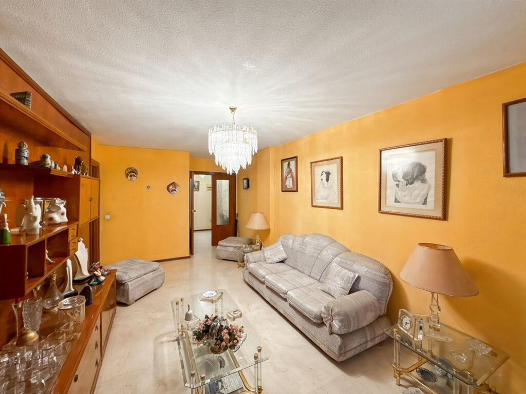 Middle Floor Apartment Perchel Sur