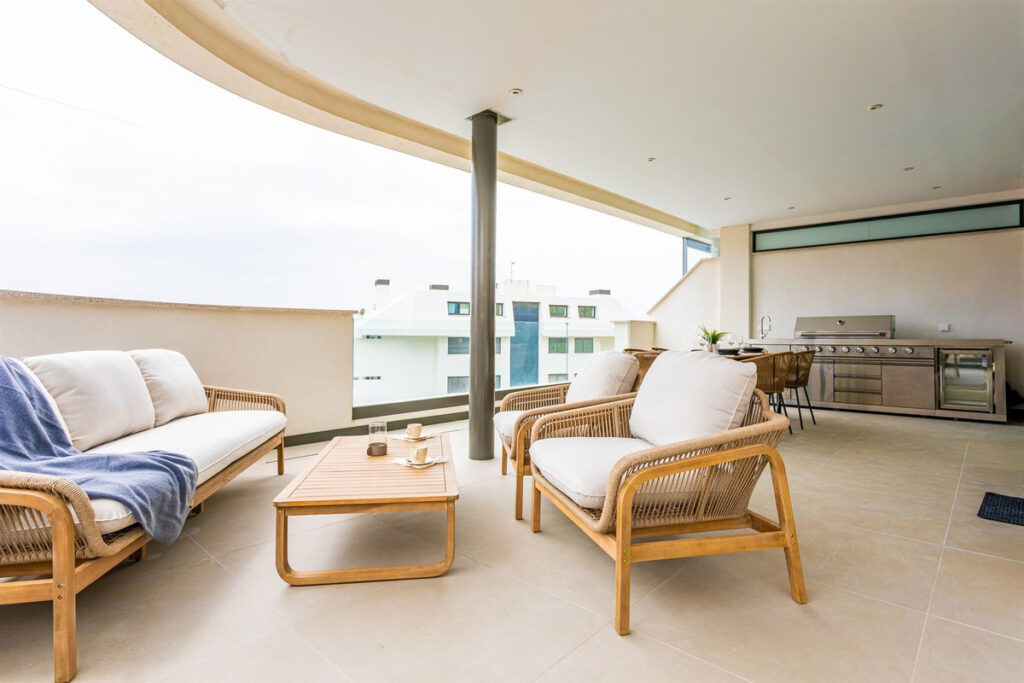 Middle Floor Apartment Fuengirola