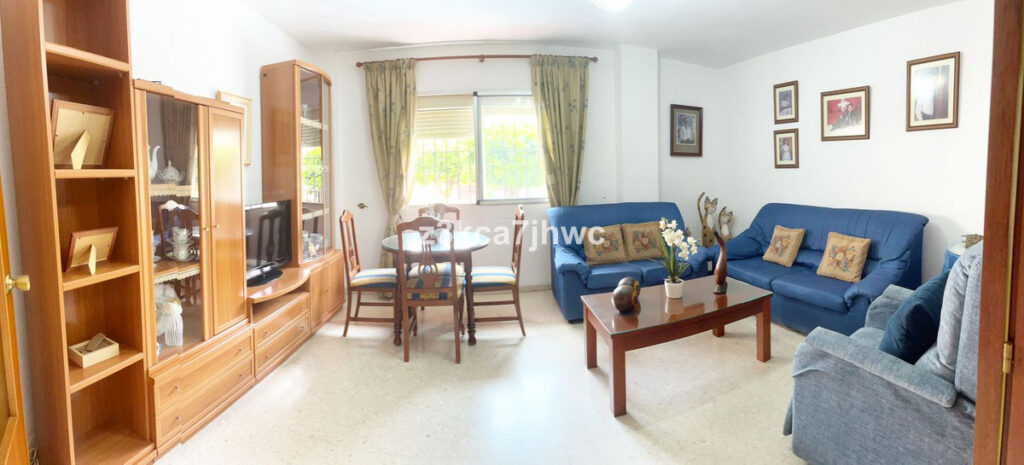 Middle Floor Apartment Estepona