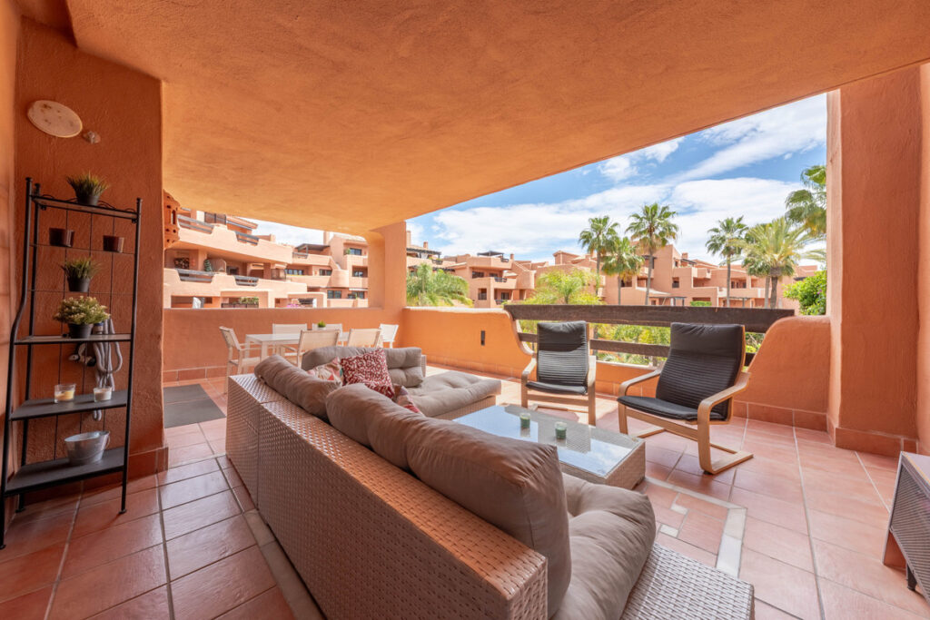 Middle Floor Apartment Estepona