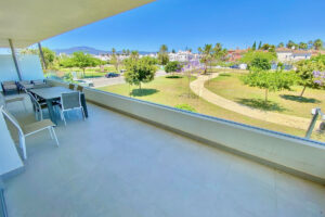 Middle Floor Apartment Estepona