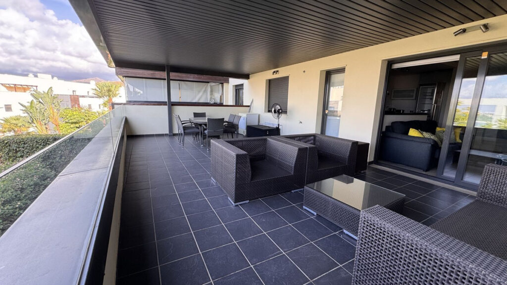 Middle Floor Apartment Los Flamingos