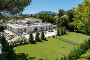 Detached Villa Nagüeles