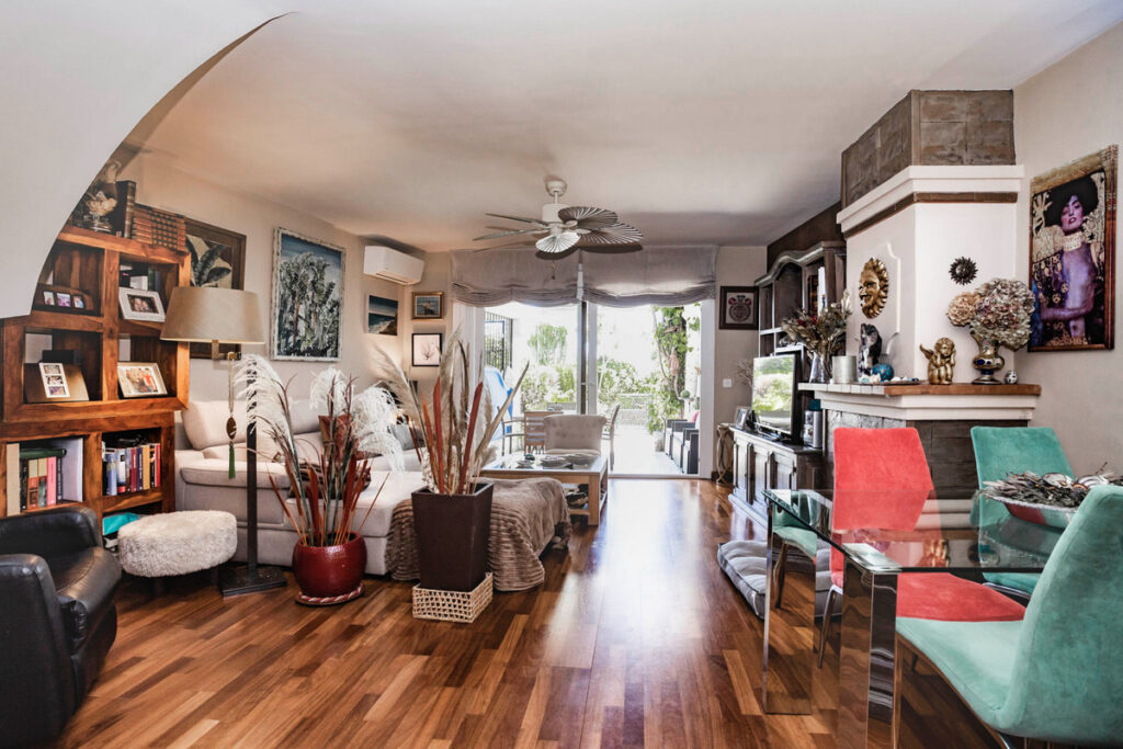 Semi-Detached House The Golden Mile