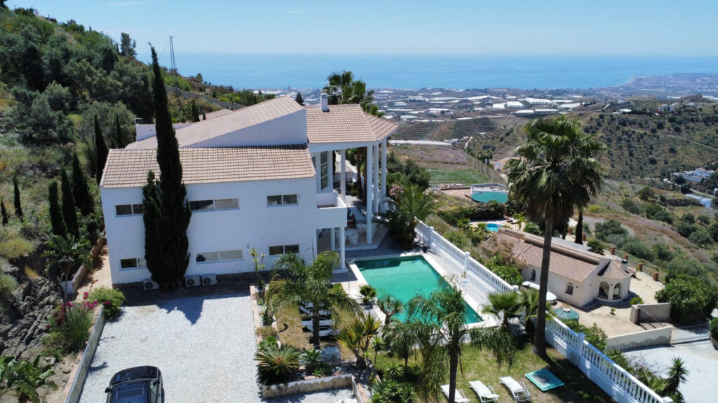 Detached Villa Algarrobo