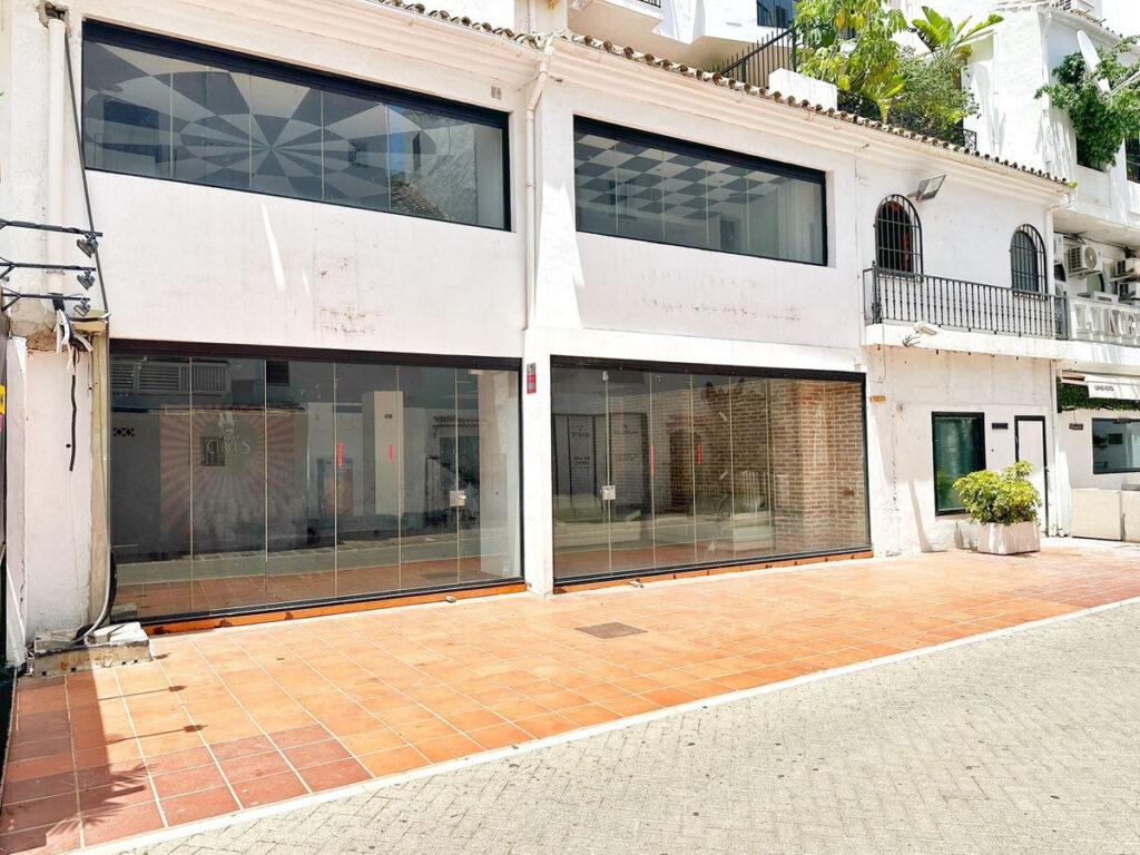 Commercial Premises Puerto Banús
