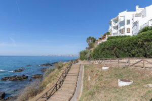 Middle Floor Studio Torremuelle