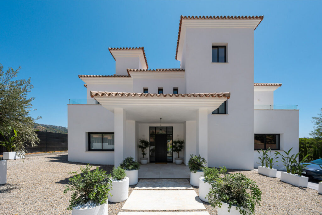 Detached Villa Elviria