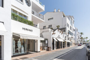 Middle Floor Apartment Puerto Banús
