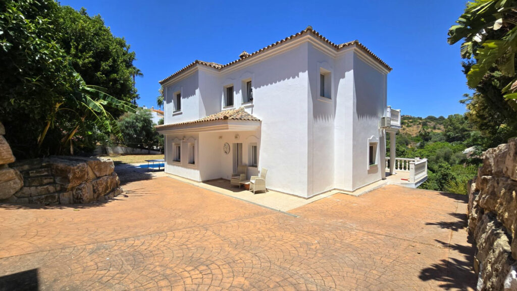 Detached Villa Calahonda