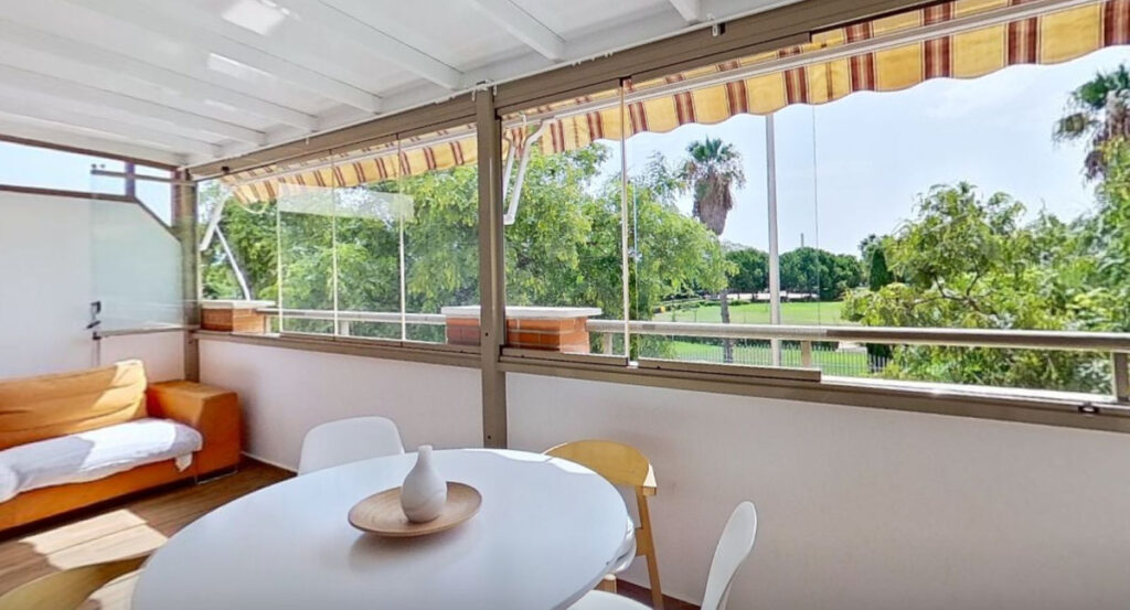 Middle Floor Apartment Málaga