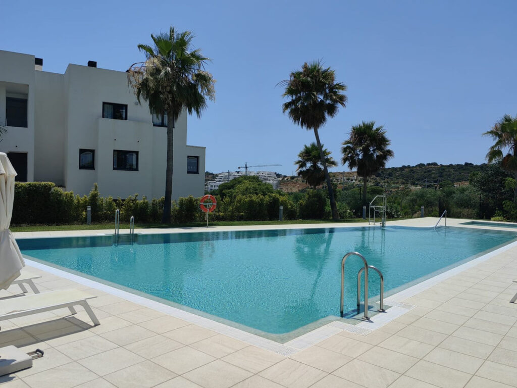 Middle Floor Apartment Estepona
