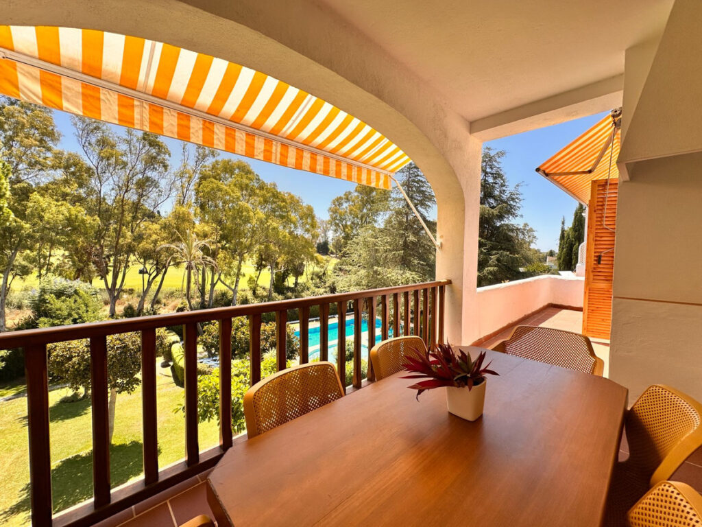 Middle Floor Apartment Nueva Andalucía