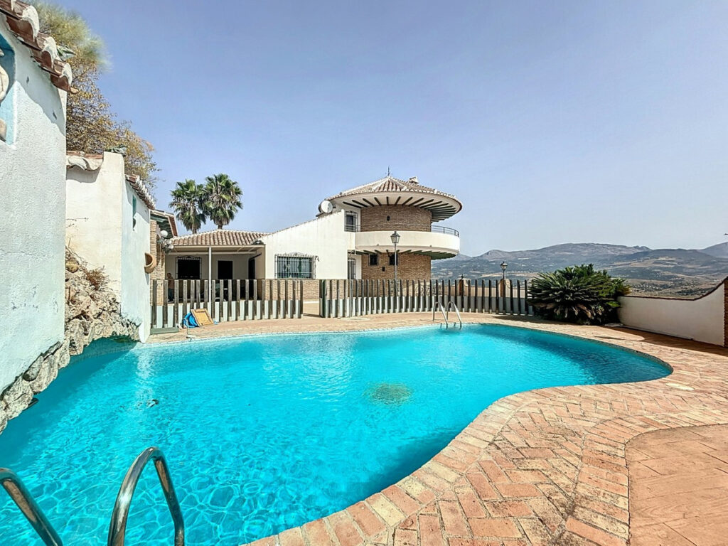 Detached Villa La Viñuela