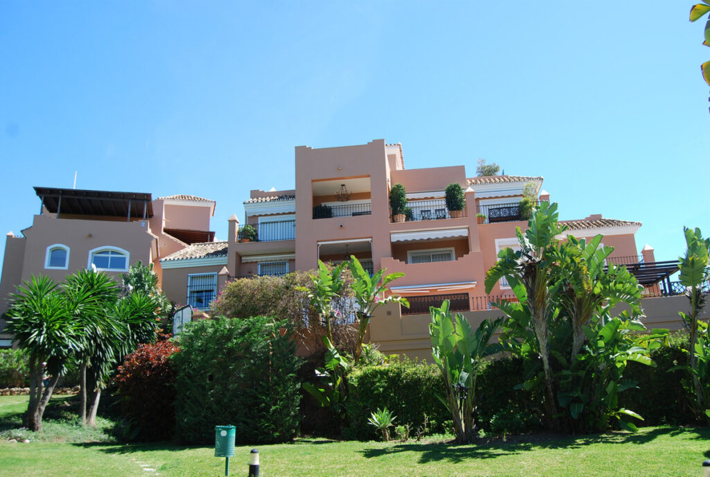 Middle Floor Apartment Guadalmina Alta