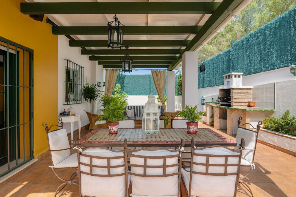 Ground Floor Apartment New Golden Mile