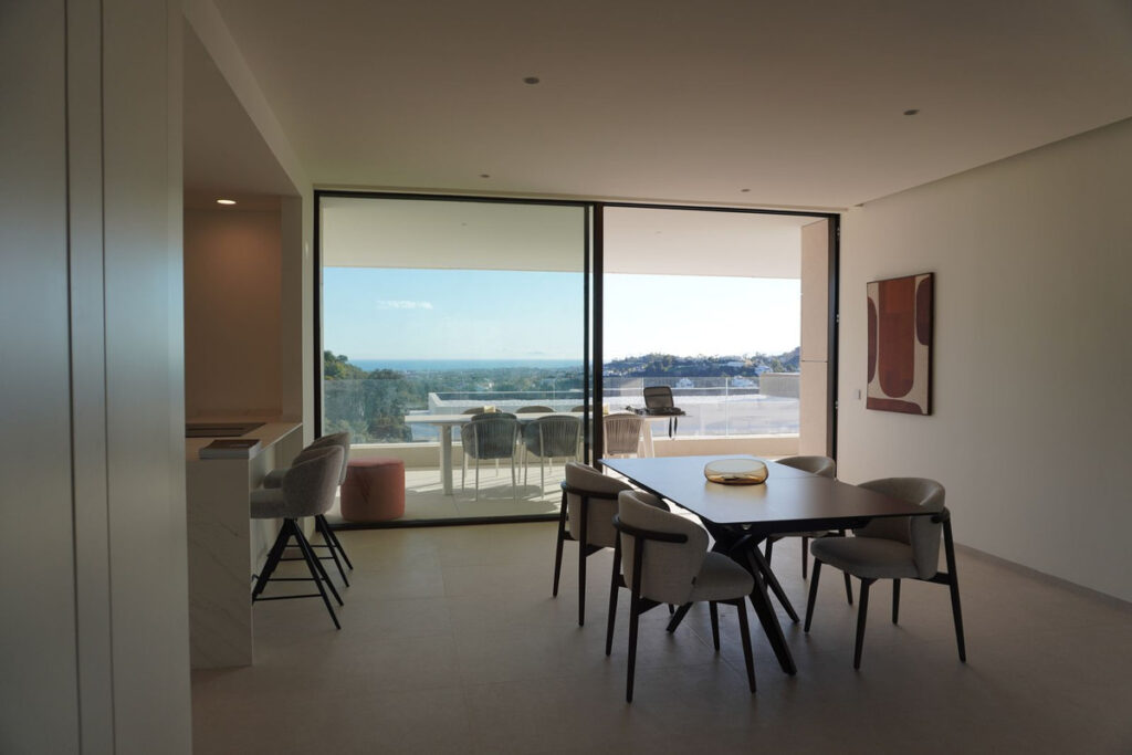 Middle Floor Apartment La Quinta