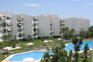 Middle Floor Apartment Puerto Banús