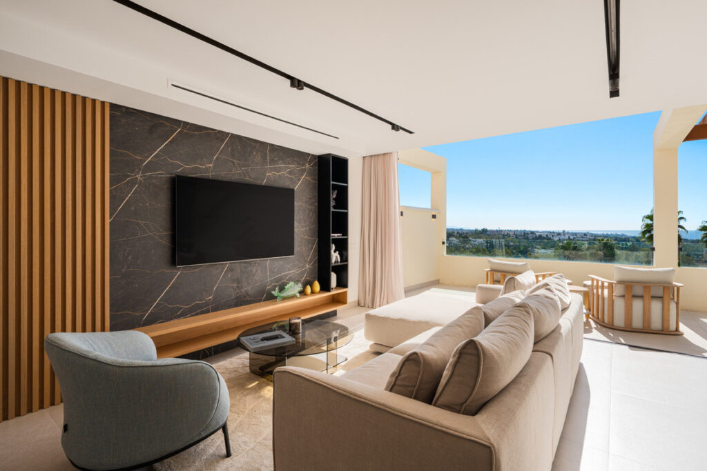 Middle Floor Apartment Nueva Andalucía