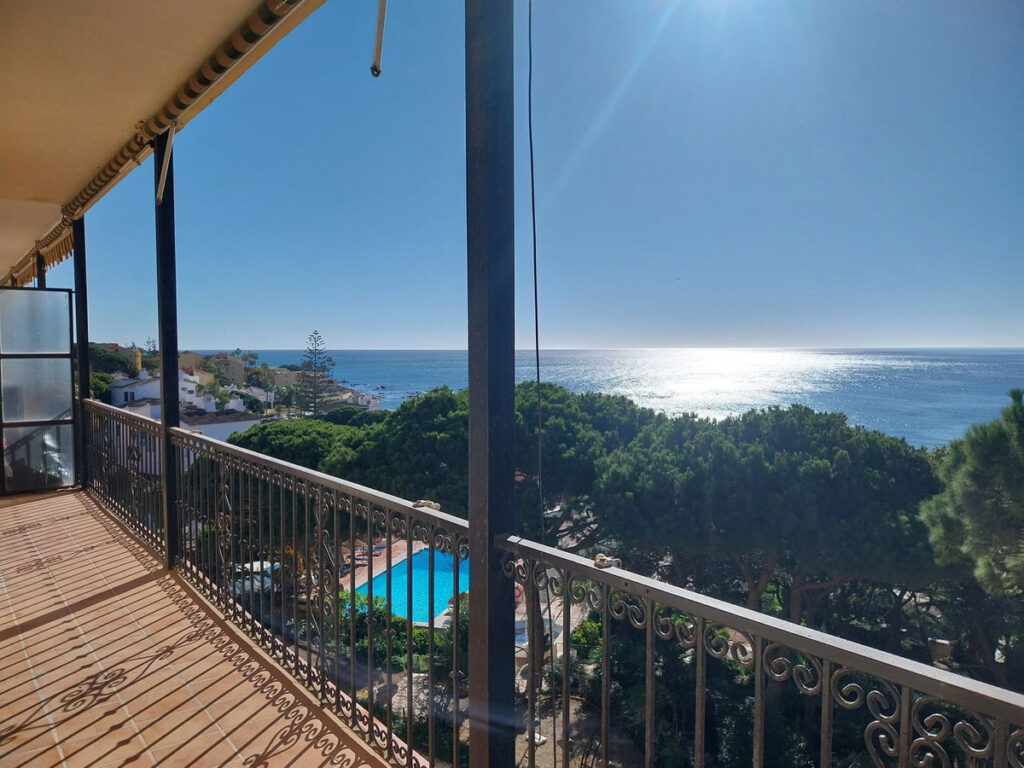 Middle Floor Apartment Calahonda