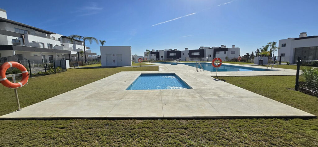 Middle Floor Apartment Valle Romano